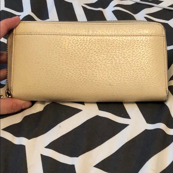 Kate Spade Wallet ♠️ - Picture 3 of 3